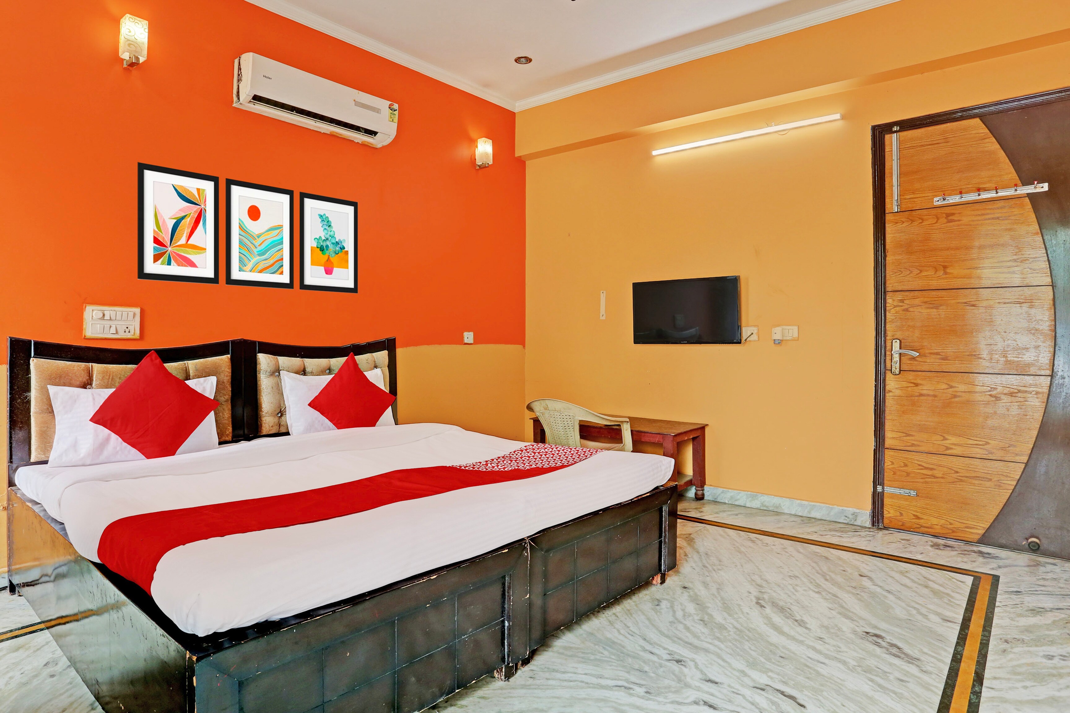 Hotel O by OYO Naveen Stay - Tap to explore photos