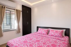 Sunny Room in a Friendly Family Home