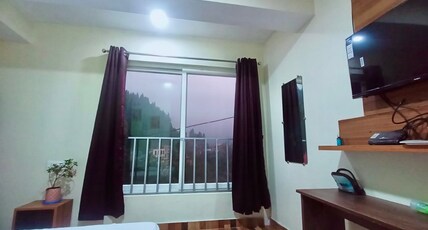 Darjeeling, Hillside Inn Room Type - Standard Queen Room