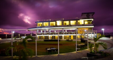 Seeyona Yacht Resort Room Type - Luxury Lake View Room