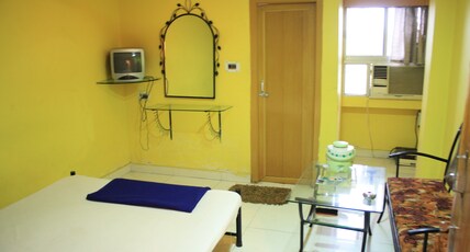 Hotel i NAMRA Room Type - Standard Non AC without TV