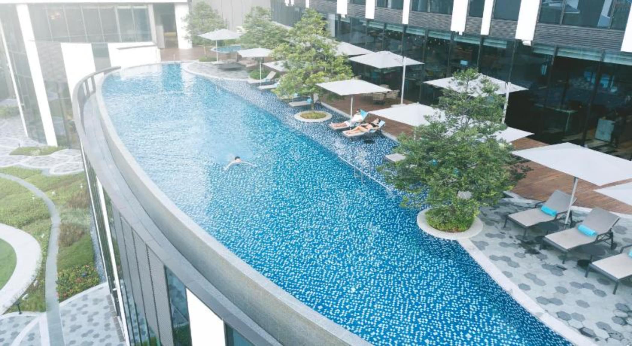 Novotel Singapore On Stevens - Tap to explore photos