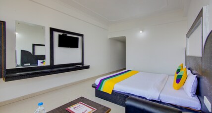 Itsy Hotels Satya Shree Room Type - Standard Room