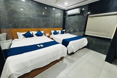 Hotel Madhavi prime