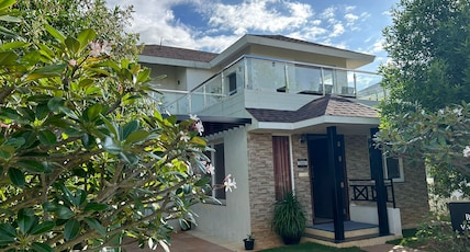 White Mist by NAVA Room Type - Classic Duplex Villa 3 Bedroom White Mist by NAVA Room Type - Classic Duplex Villa 3 Bedroom