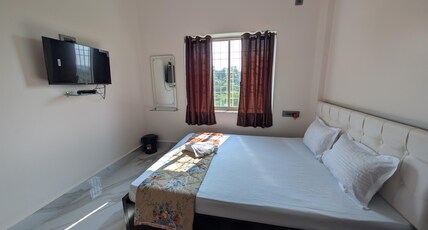 Hotel Delux International Room Type - Standard Non AC Room