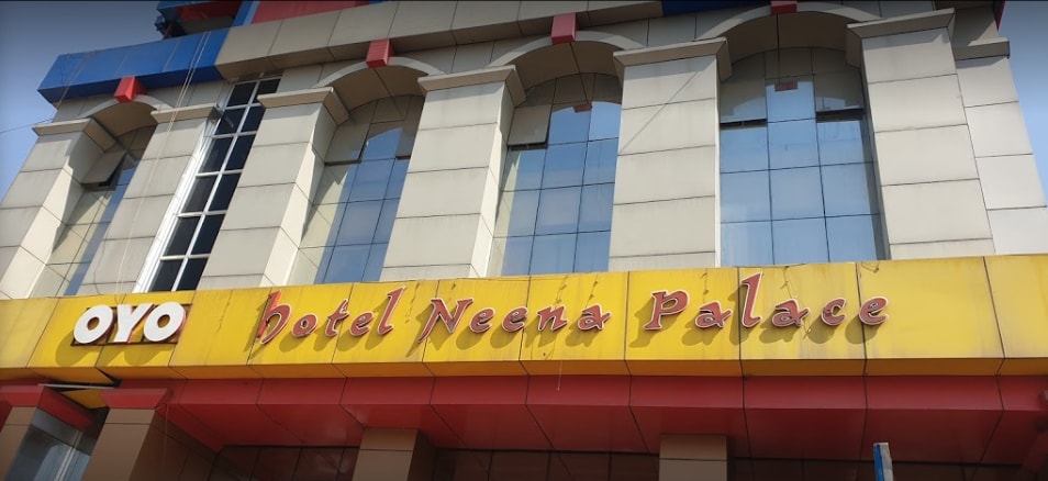 Hotel Neena Palace - Tap to explore photos