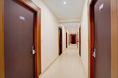 Collection O Friends Colony Lucknow Formerly The Suite
