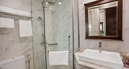 Hanoi Maro Hotel Room Type - Triple Room With City View Hanoi Maro Hotel Room Type - Triple Room With City View