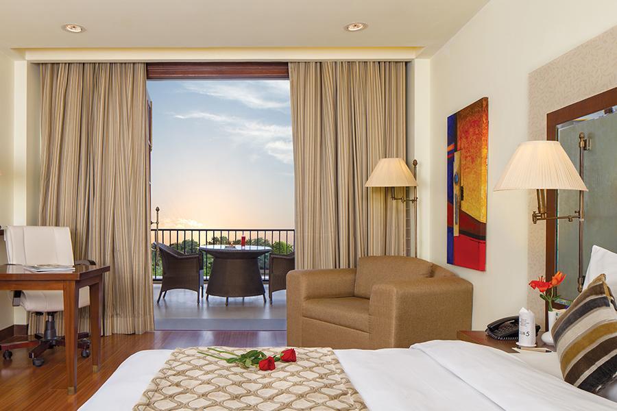 DLF CLUB 5 - Golf Course Road - Tap to explore photos