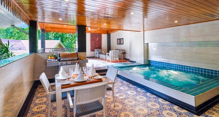 Mayfair Spa Resort & Casino Room Type - Oriental Villa