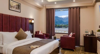 The Spruce Mansion Room Type - Super Deluxe  with balcony.