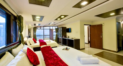 Zostel Homes Mashobra (Shimla) Room Type - Family Room with balcony