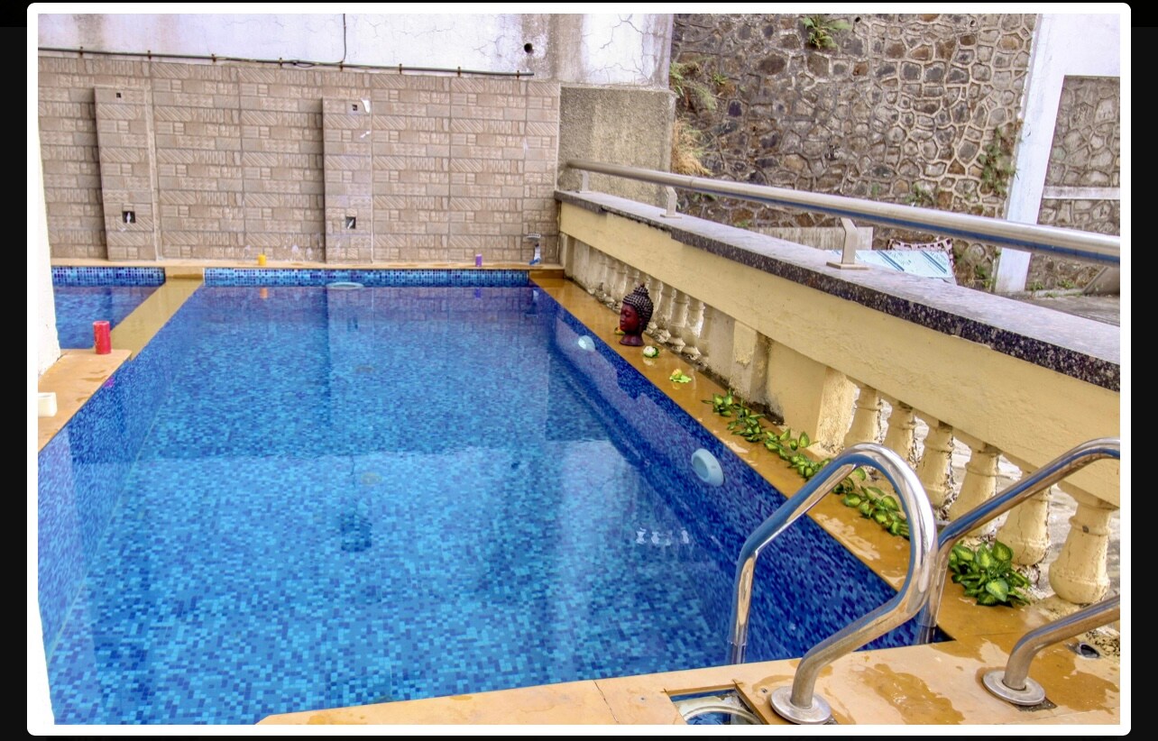 Beautiful 7 BHK Homestay with Private Pool - Tap to explore photos