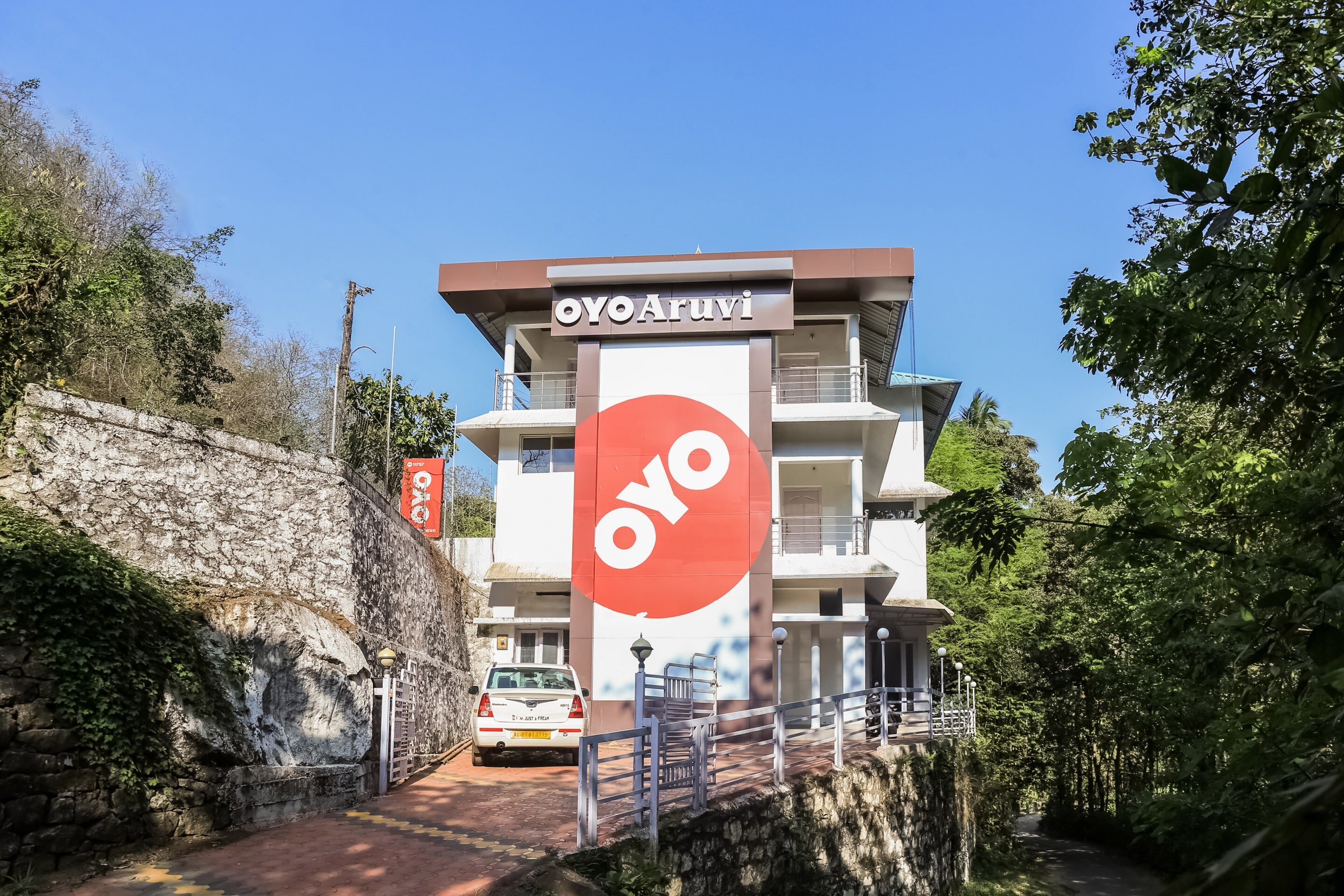 Hotel O Aruvi Annex - Tap to explore photos