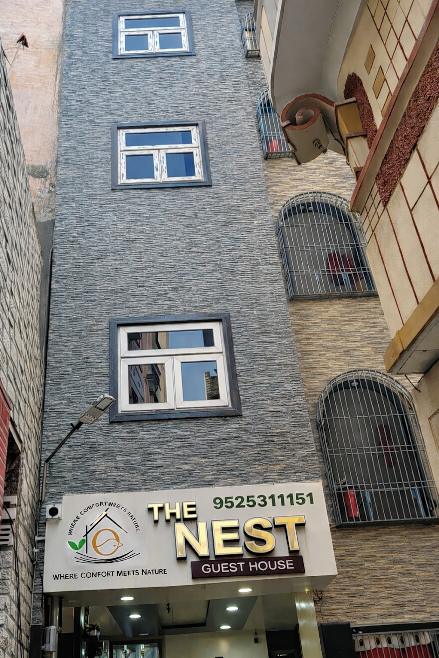 The Nest Guest House Varanasi - Tap to explore photos