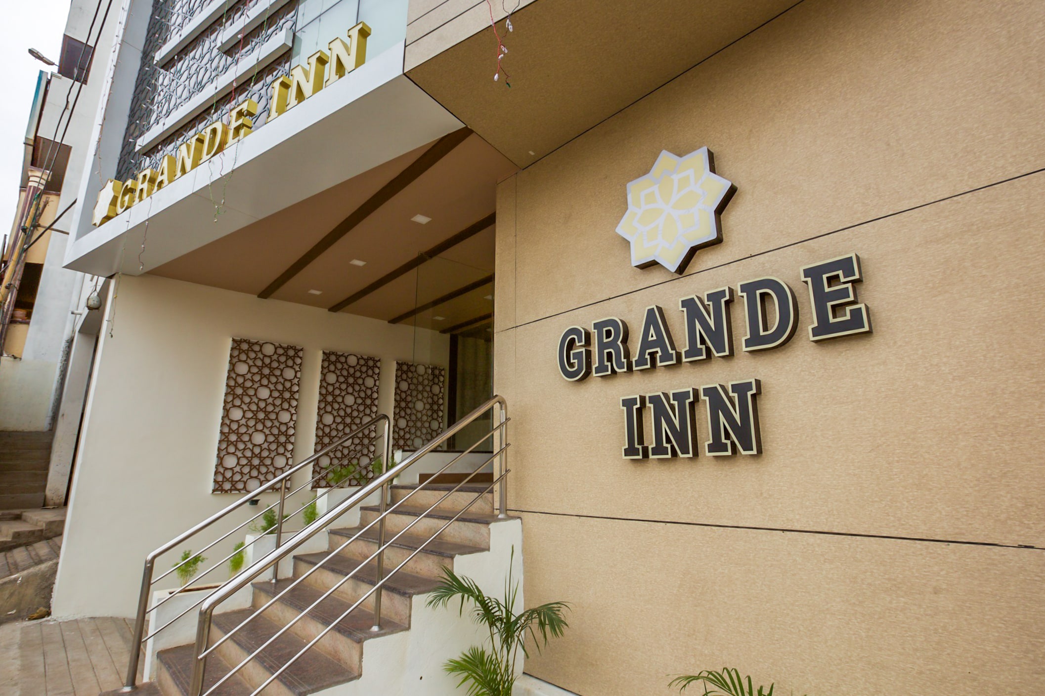 Grande Inn - Tap to explore photos