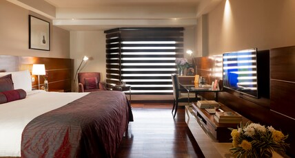 The LaLiT New Delhi Room Type - Premier Rooms King