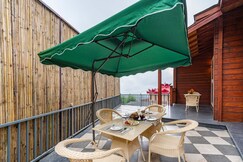 StayVista at The White Oak @ Villa Vivendi