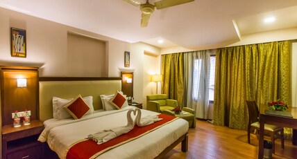 Hotel Golden Manor-City Center Bani Park Jaipur Room Type - Club Double Bed Room
