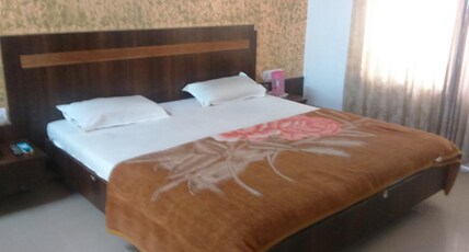 Hotel Sai R.B.N Room Type - Dormatry coman room with coman bathroom 