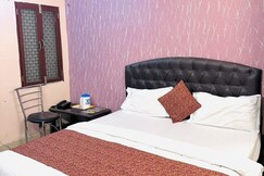 Temple City I Near Assi Ghat I Premium Quality Rooms