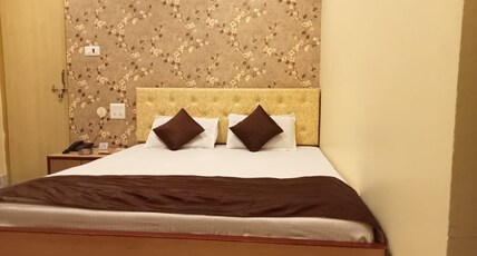 HOTEL WB40 Room Type - DELUXE QUEEN ROOM