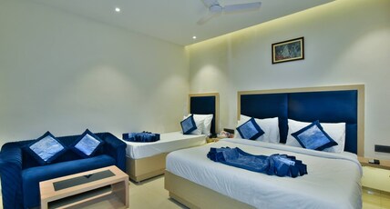 Hotel Puri Palace Room Type - Club Triple Room