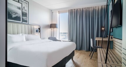 Radisson Hotel & Conference Centre Oslo Airport Room Type - Relax and watch international arrivals and departures from our Superior Rooms with Runaway View. The Radisson Hotel & Conference Centre Oslo Airport Room Type - Relax and watch international arrivals and departures from our Superior Rooms with Runaway View. The