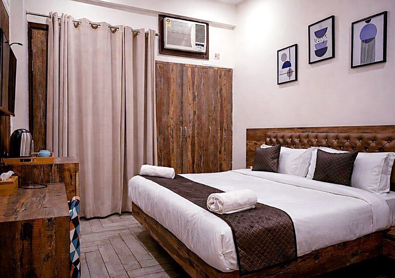 Hotel Imperial Stayz Sector 42 - Tap to explore photos