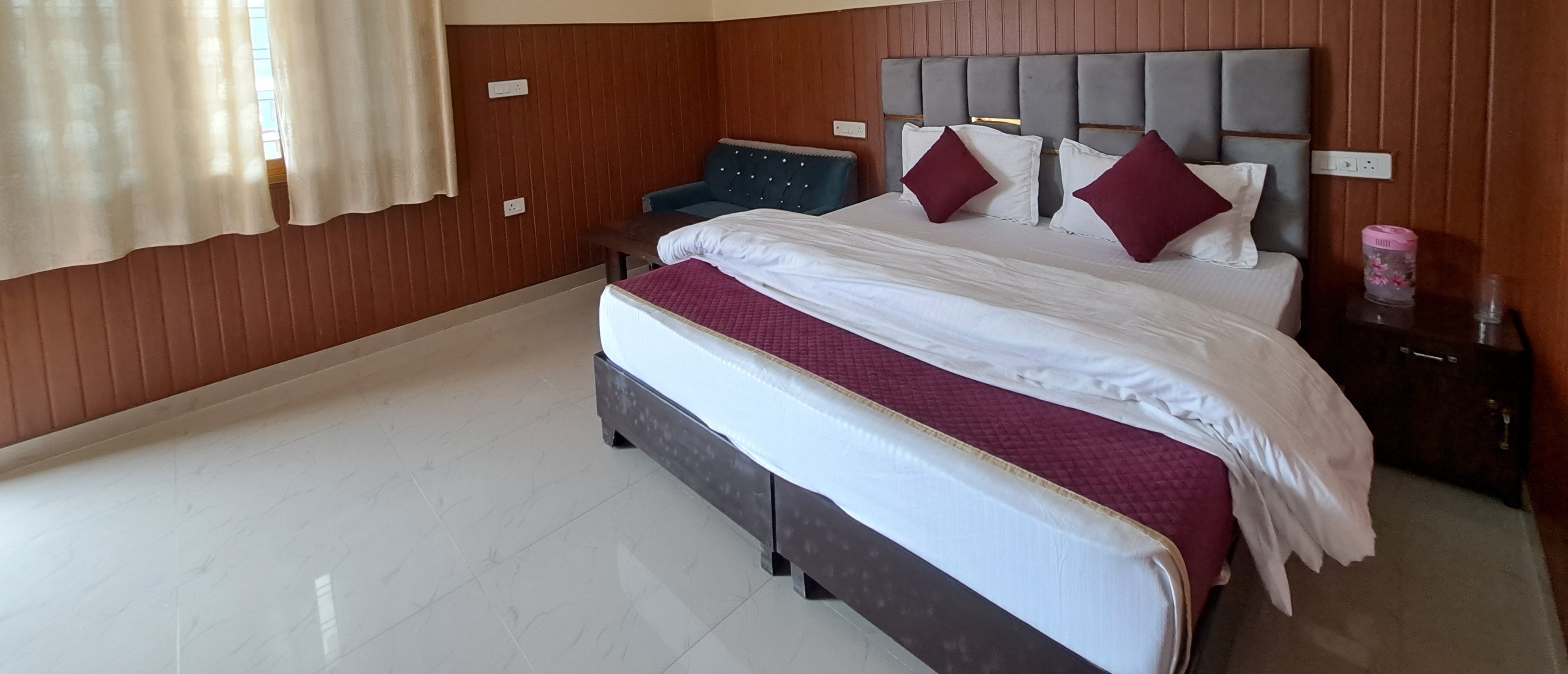 Vaishnavi homestay Lakhamandal - Tap to explore photos
