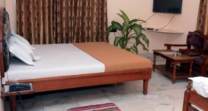 Geethanjali Residency Room Type - Standard AC -King Bed