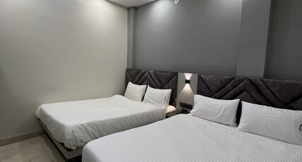 Hotel Shiva Palace Room Type - Deluxe Family Room