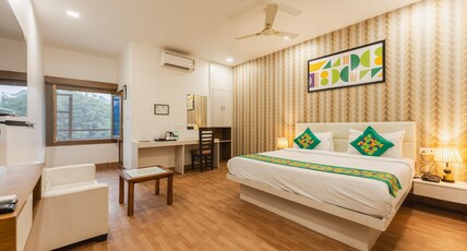 Treebo Advantage Inn Room Type - Premium Room
