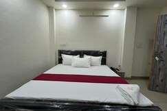 Hotel Karan Residency Near Anand Vihar by KAT Group