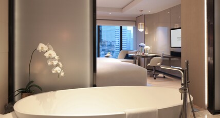 InterContinental Hotels BEIJING SANLITUN, an IHG hotel Room Type - 2 Twin Classic High Floor City View