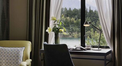 Hotel St Moritz, Queenstown - MGallery Collection Room Type - Guest Room, Lake View