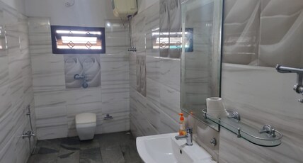 Gargo Towers Room Type - SUPER DELUX ROOM