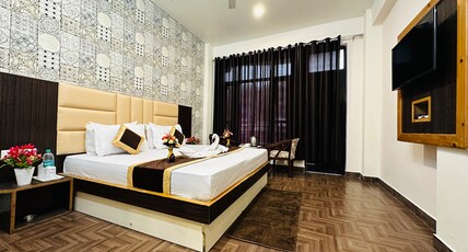 Hotel The Castle by Mountain Sparrow Adventures Room Type - Deluxe Room With Balcony