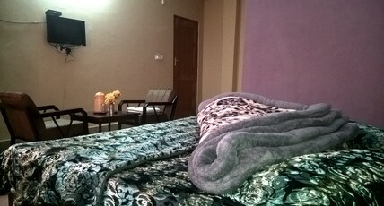Hotel Shingar Room Type - Semi Deluxe (Non A/C)