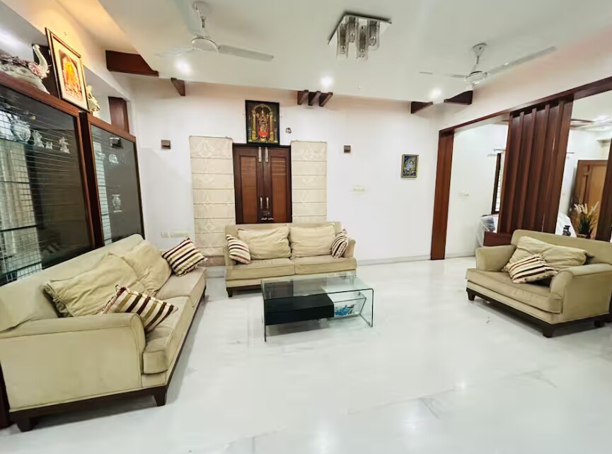 Premium 4 BHK Furnished Villa - Tap to explore photos