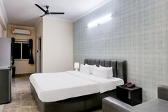 Palette - HOTEL STAR GRANDEUR