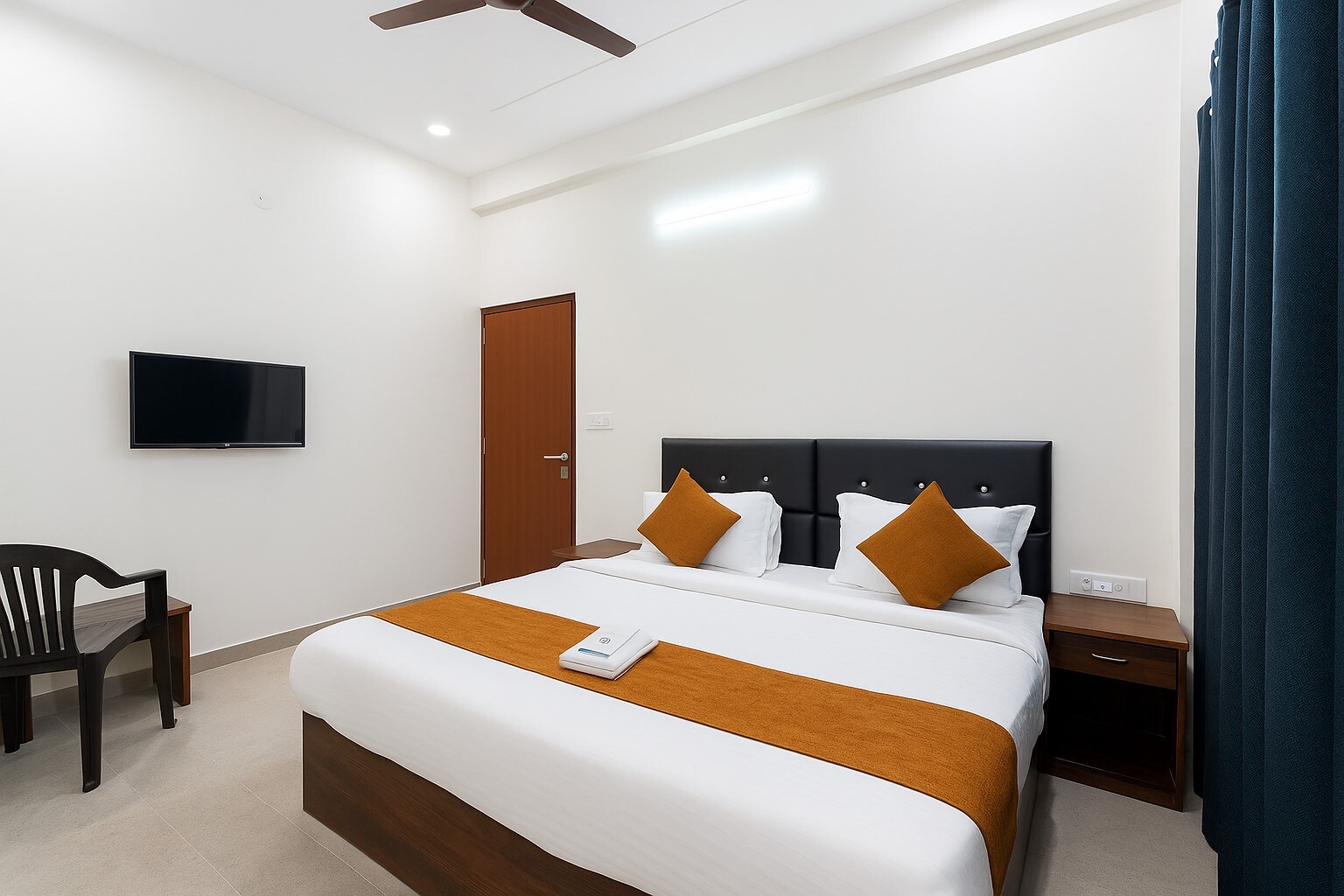 Syrus Hospitality - Tap to explore photos