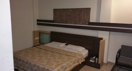 Hotel 9th Planet Room Type - Deluxe Room With free WiFi