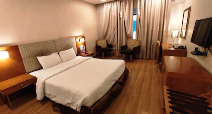 BEST WESTERN Ashoka Room Type - 1 King Bed Superior Room, Mini Bar, Full Breakfast, Non-Smoking BEST WESTERN Ashoka Room Type - 1 King Bed Superior Room, Mini Bar, Full Breakfast, Non-Smoking