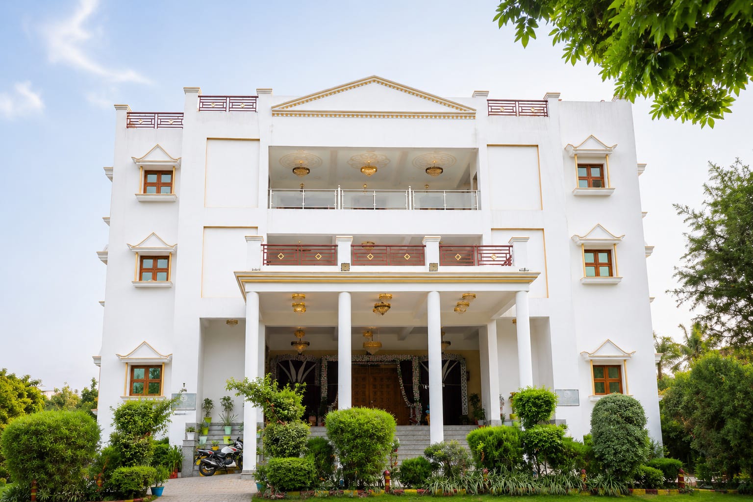 Smriti Bhawan Resort & Lawn - Tap to explore photos