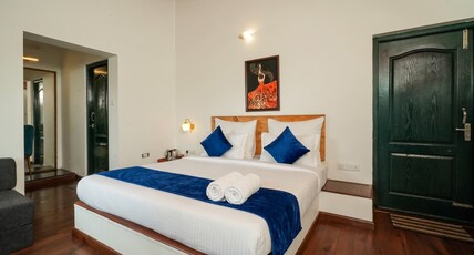The Tamarillo | Bed and Breakfast Room Type - Deluxe Room with Balcony