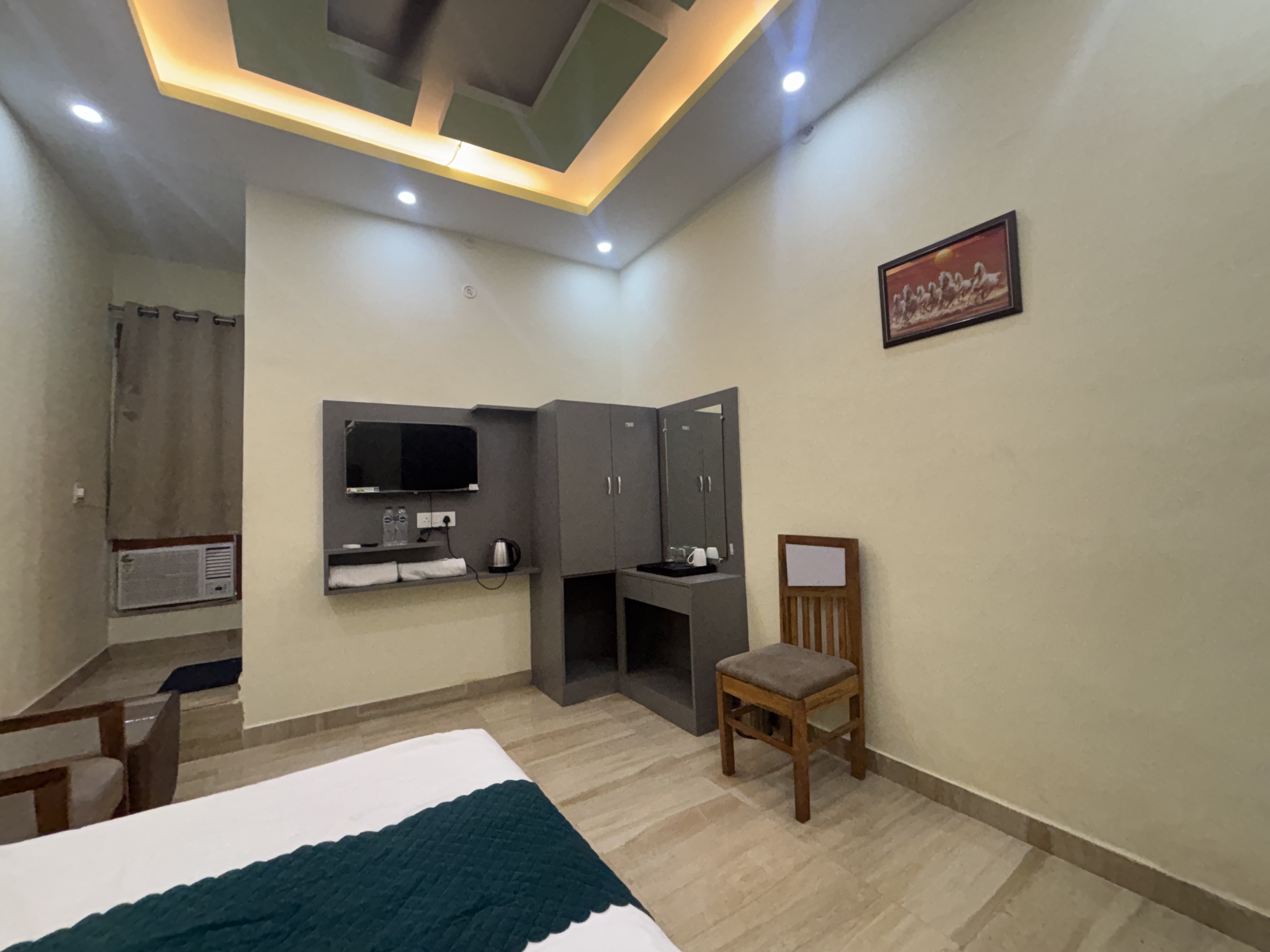 Hotel AYODHYA HERITAGE - Tap to explore photos