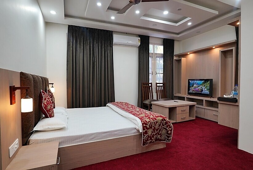 Villa Homey Inn Srinagar - Tap to explore photos