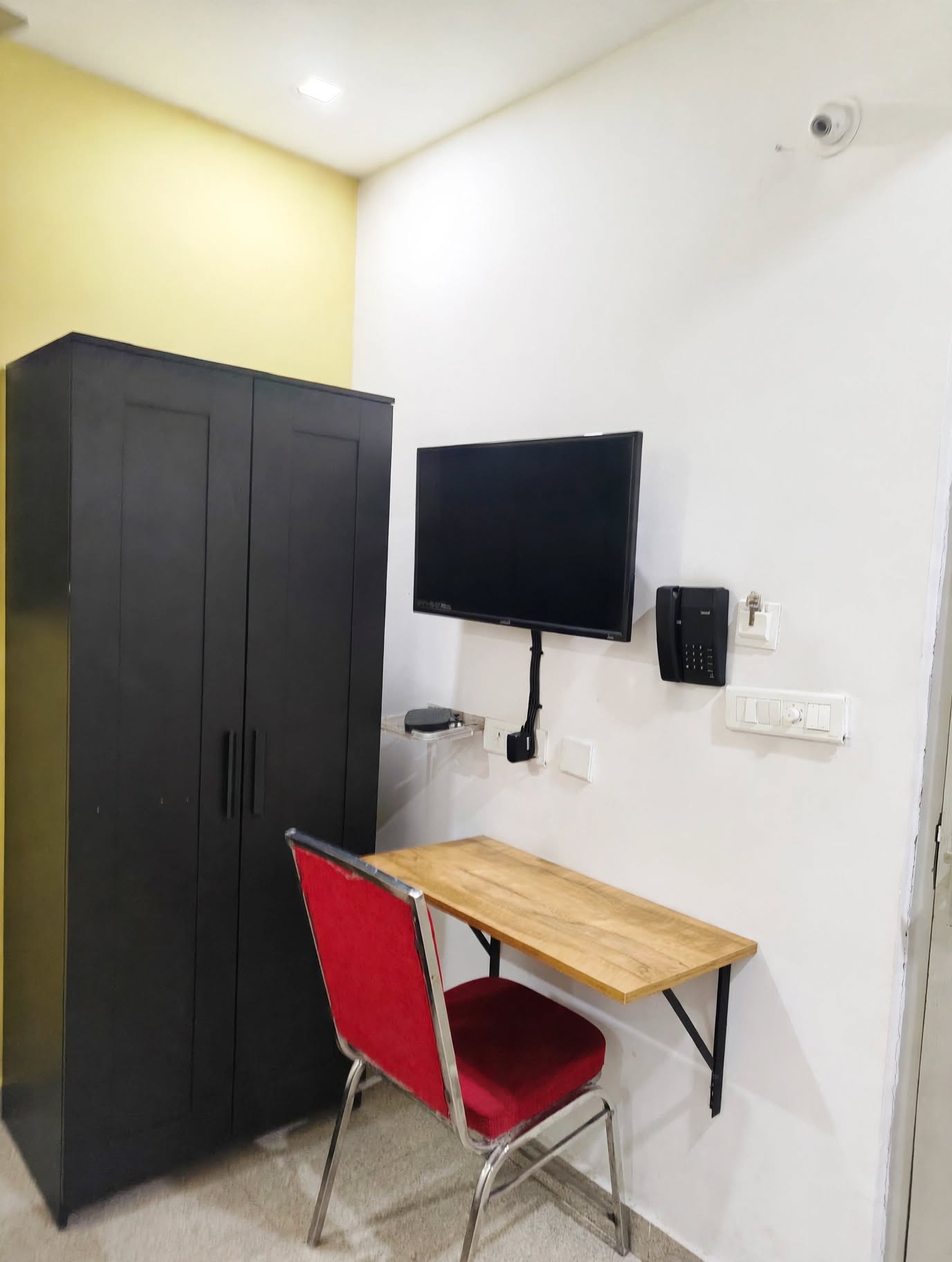 GV Elite Luxury Hotel KPHB Kukatpally - Tap to explore photos